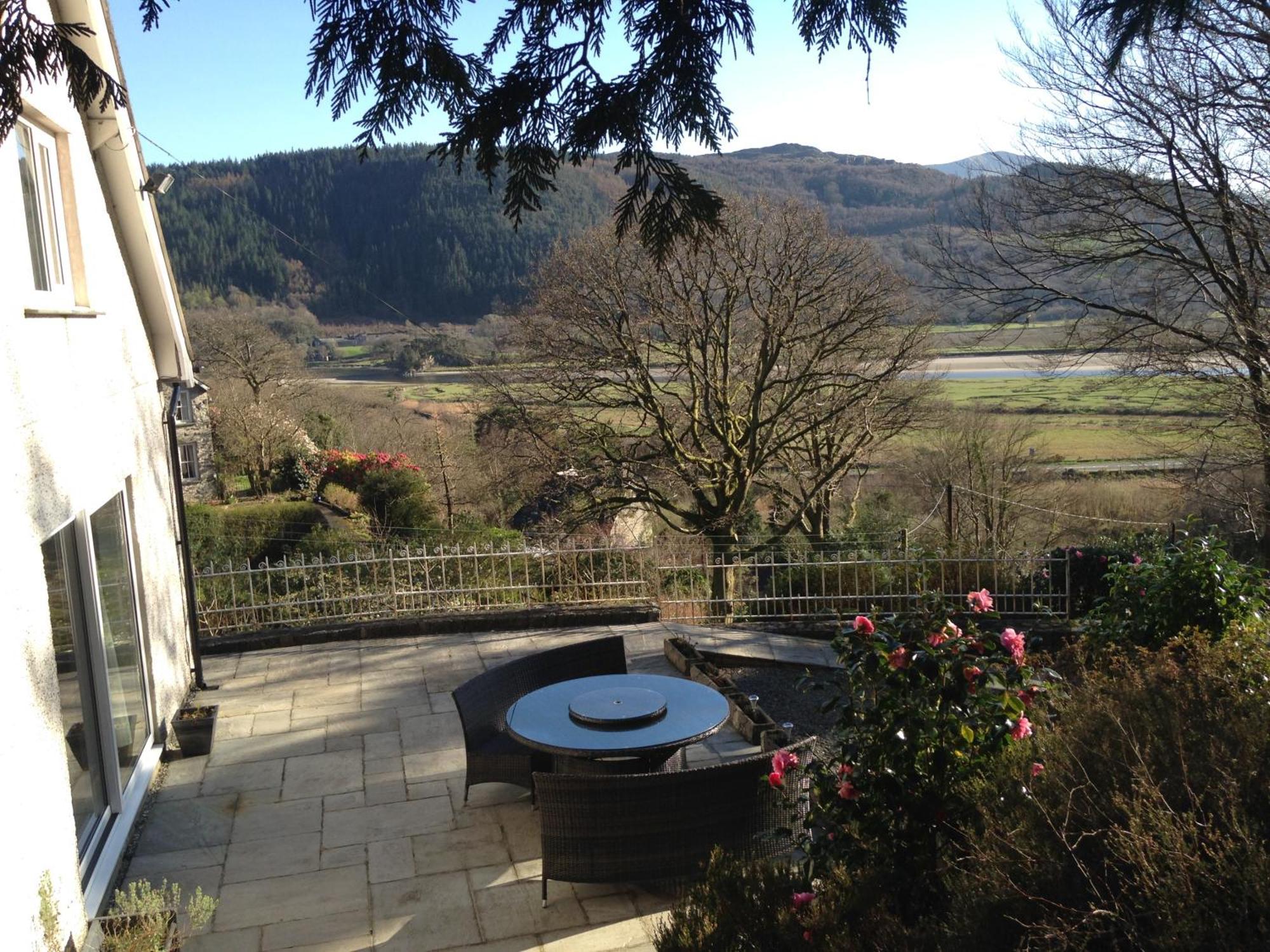 Snowdonia Mawddach Escape Villa Долгелай Екстериор снимка
