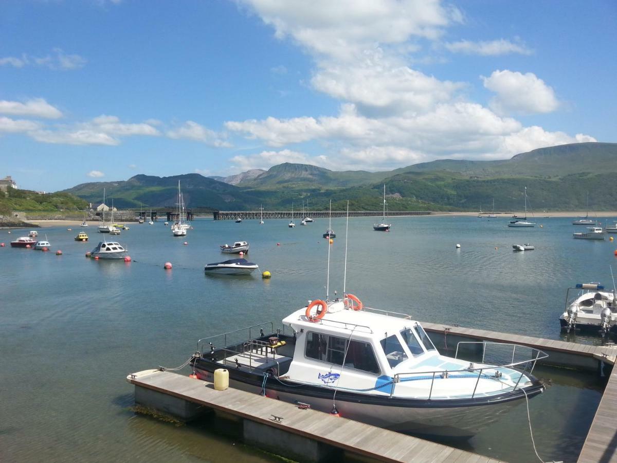 Snowdonia Mawddach Escape Villa Долгелай Екстериор снимка