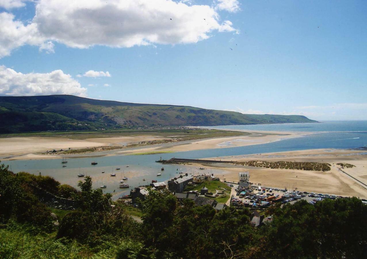 Snowdonia Mawddach Escape Villa Долгелай Екстериор снимка